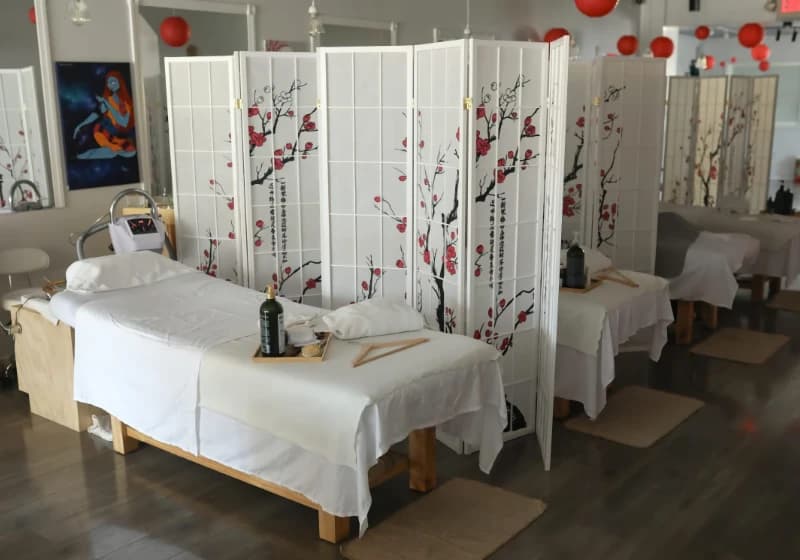 Authentic Japanese spa atmosphere and traditional design elements at Lotus Head Spa